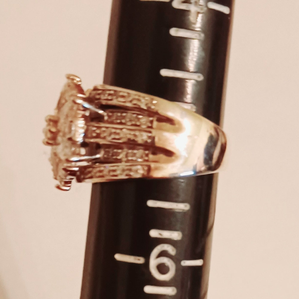 QVC S&W Diamonique 2.10CT Mixed Cut Flower Ring Platinum Clad Size 5 - Picture 4 of 4